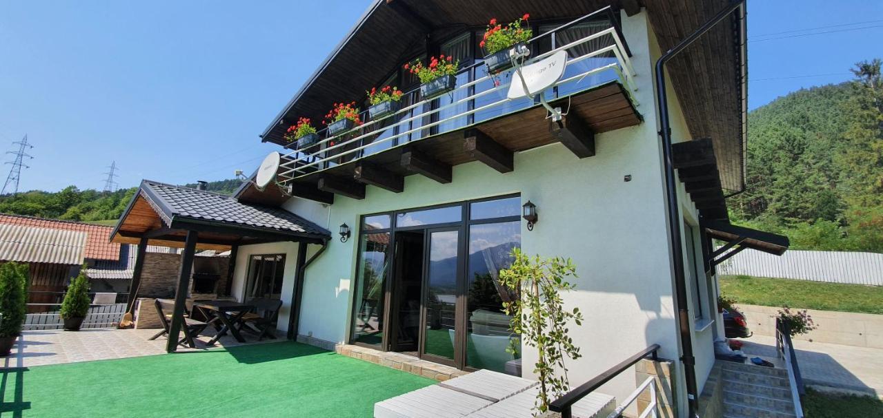 Casa Yla Βίλα Πιάτρα Νέαμτς Εξωτερικό φωτογραφία